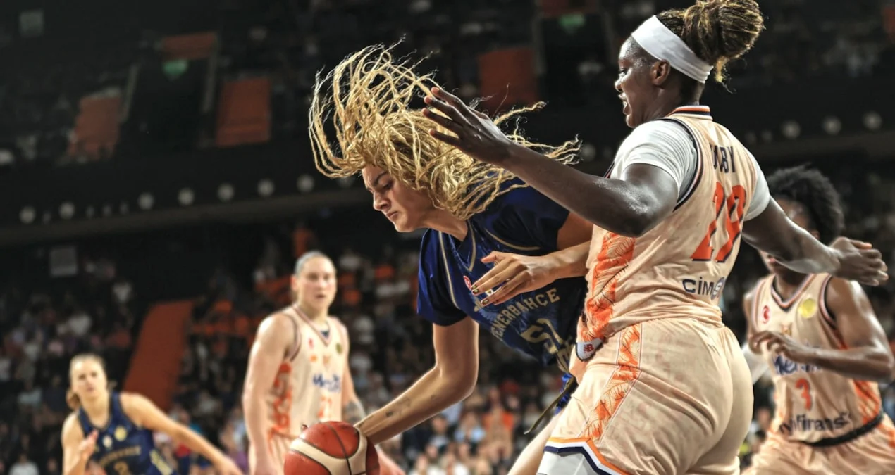 FIBA Kadınlar Süper Kupa'da kazanan Fenerbahçe Tarfin! 3. kez zafere ulaştı - Sözcü Gazetesi