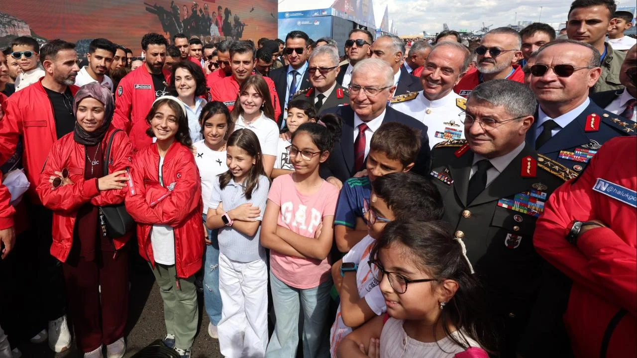 Milli Savunma Bakanı Güler ve TSK Komuta Kademesi TEKNOFEST Güneydoğu’yu Ziyaret Etti