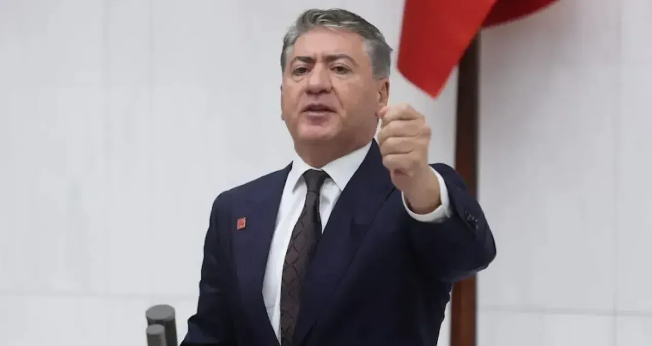 Yeni Parti'den fon krizindeki istifalara tepki: Esas sorumlular koltukta - www.gundemedair.com