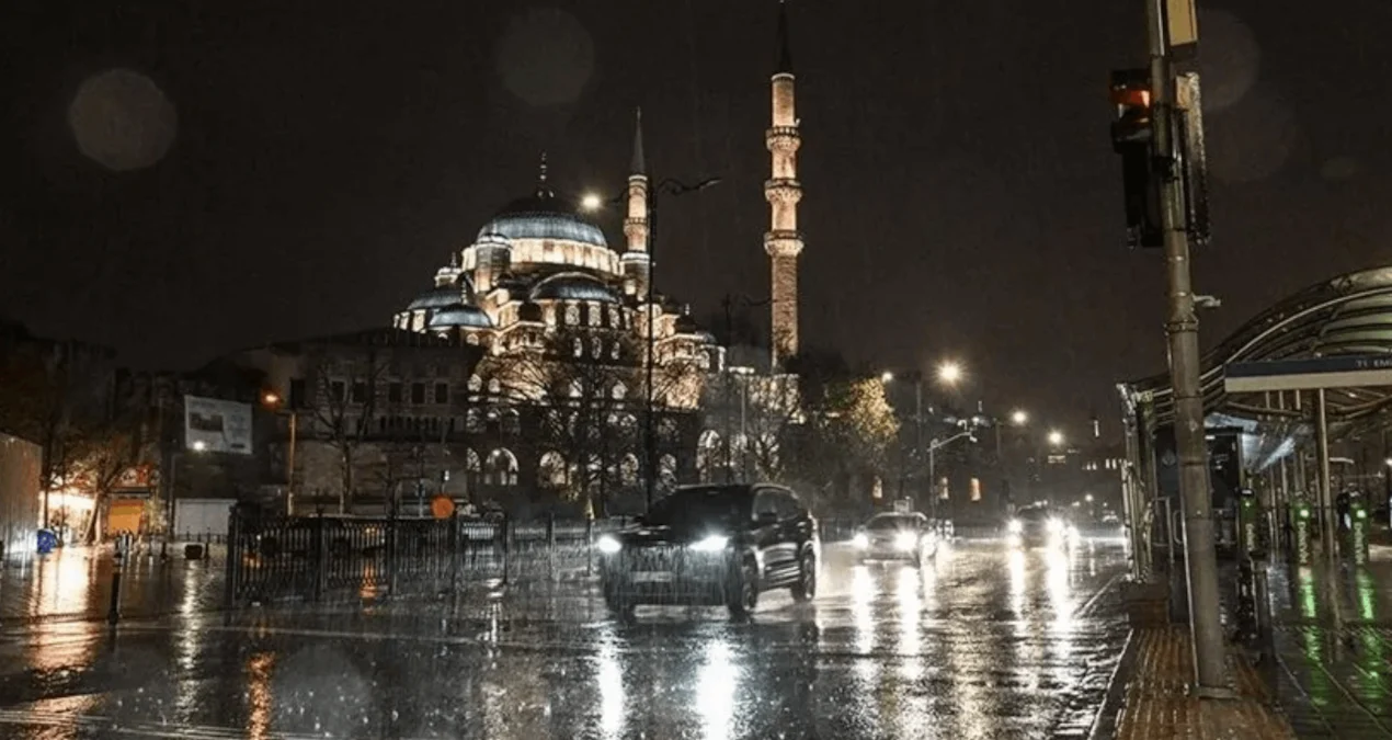 İstanbul’da yarın kuvvetli sağanak yağış bekleniyor, sel riski var