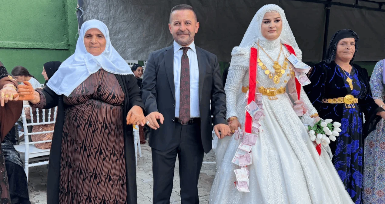 Aşiret düğününde altın sınırlaması! En fazla bu kadar takılacak - Sözcü Gazetesi