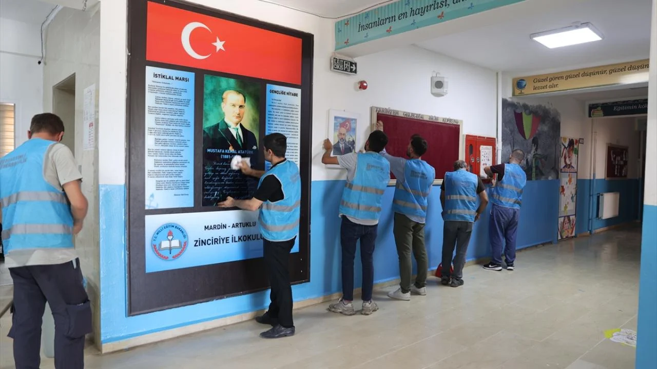 Denetimli serbestlik yükümlüleri, okulları yeni eğitim yılına hazırladı