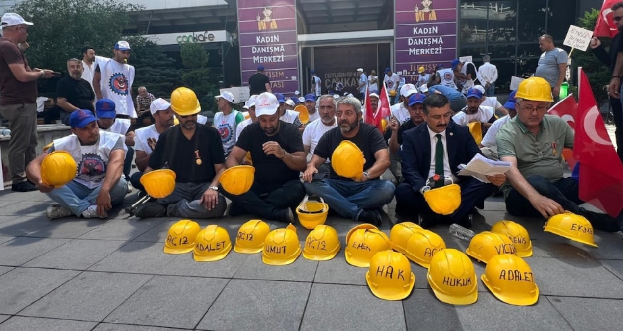 Ankara Güvenpark’tan Sakarya Caddesi’ne yürüyen gaziler, madencilere destek verdi.