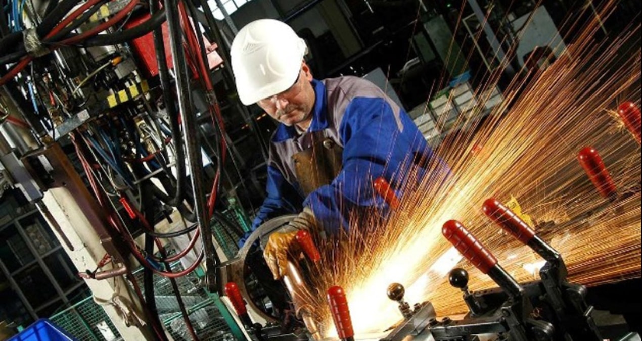 Beylikdüzü OSB’de fabrikalara 23.5 milyon lira kaçak elektrik cezası kesildi