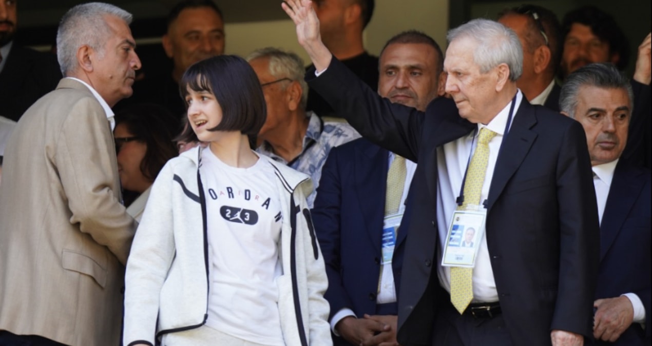 Aziz Yıldırım, kızı Yaz Yıldırım’a yönelik paylaşımlar için suç duyurusunda bulundu