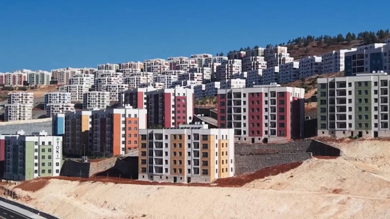 Kilis’te afet konutlarının inşasıyla ilgili paylaşılan görüntüler