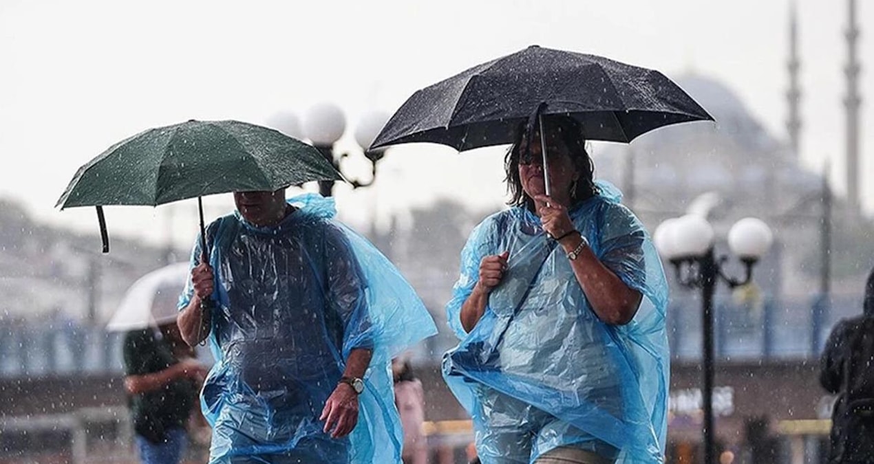 İstanbul’da gök gürültülü sağanak yağış etkili oldu