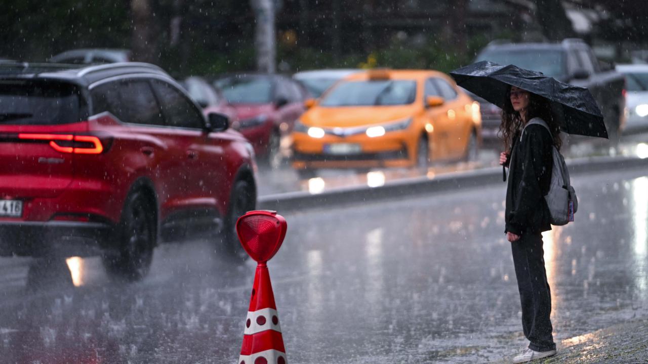 Yurt genelinde hava sıcaklıkları düşüyor, yağışlı hava geliyor
