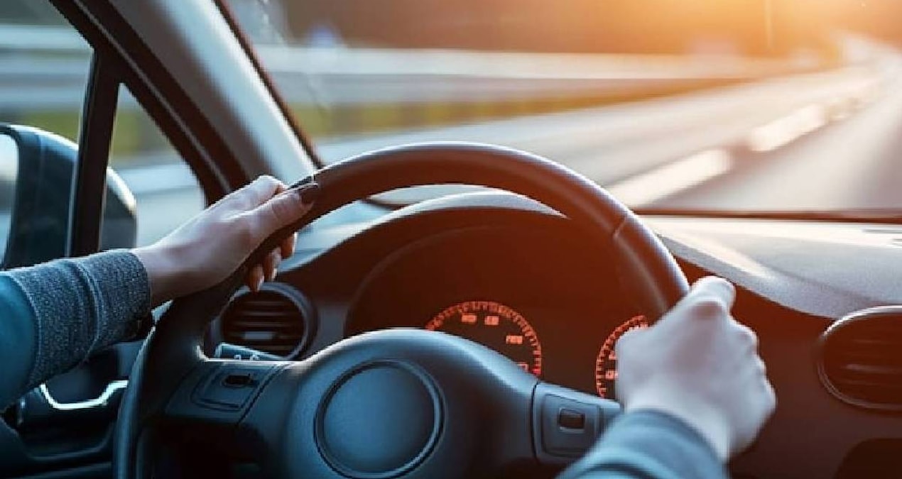 Otomatik şanzımanda sürüş hatalarının şanzımana zarar verebileceği uyarısı