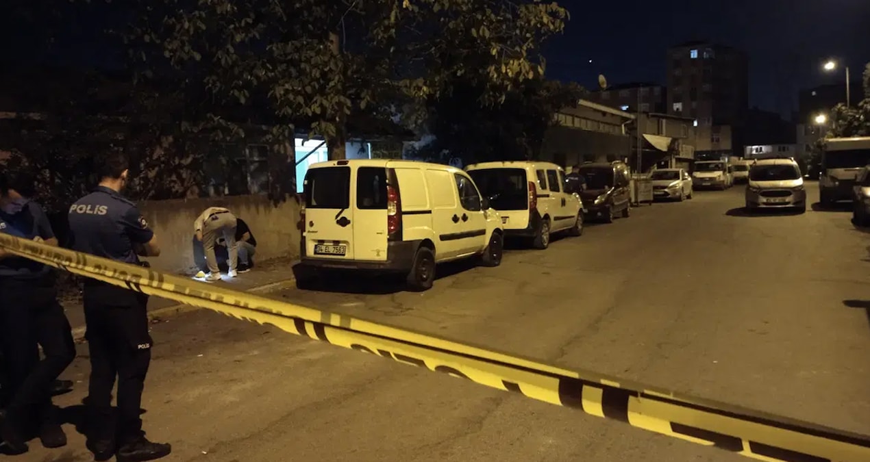 Ataşehir’de gecekondunun önüne silahlı saldırı düzenlendi