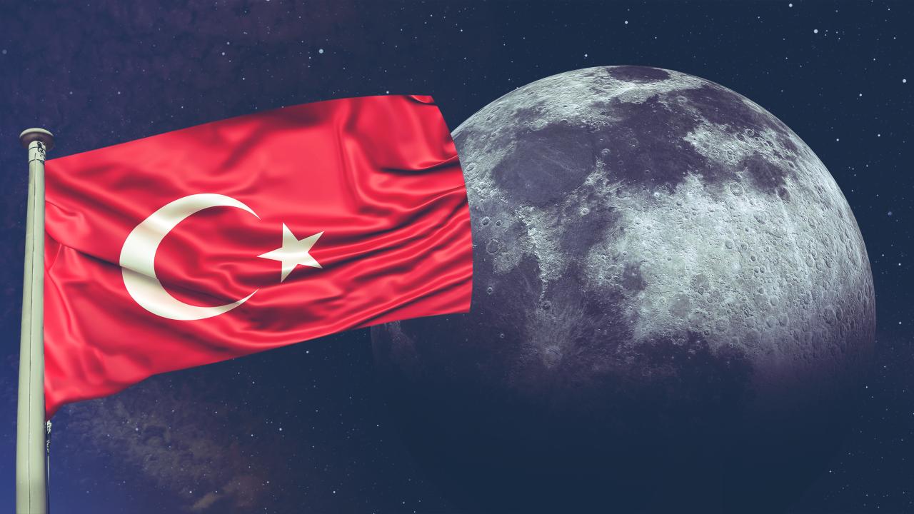 Afyonkarahisar’daki Emre Gölü’nde düzenlenen TÜBİTAK Gökyüzü Gözlem Etkinliği’nde açıklamalar yapan Mehmet Fatih Kacır