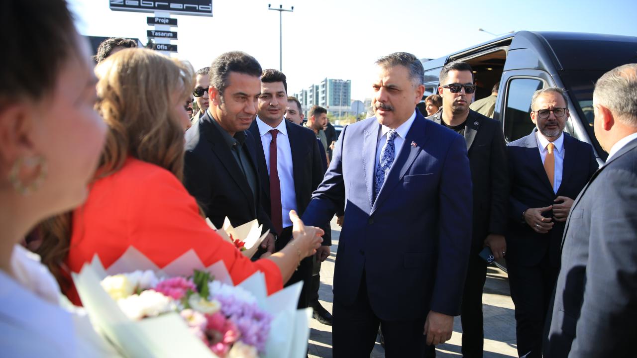 İçişleri Bakanı Çiftçi, Diyarbakır’da çeşitli ziyaretler yaptı