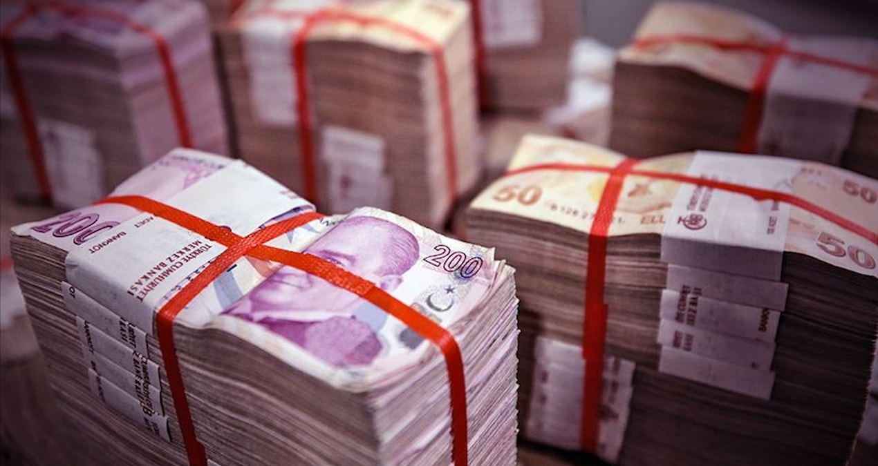 Bankacılık sektöründe yurt içi yerleşiklerin tüketici kredileri azaldı