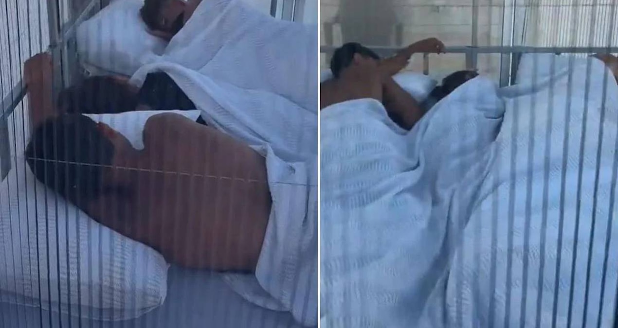Midyat’ta otel, yabancı turistler için damda uyuma alanı oluşturdu