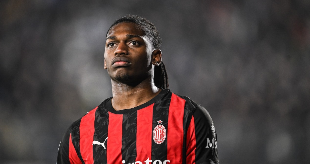 Fenerbahçe yönetimi Rafael Leao için 8 milyon Euro’luk sözleşme teklifini masaya koydu.