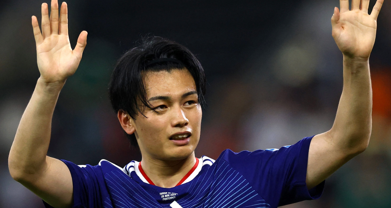 Fenerbahçe’nin Ayase Ueda için Feyenoord’a 20 milyon Euro teklif ettiği haberi