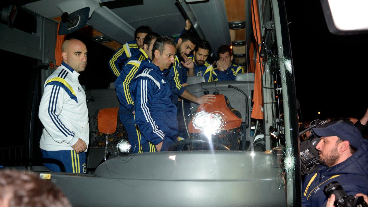 Fenerbahçe otobüsüne düzenlenen saldırıda 5 şüpheliye operasyon yapıldı