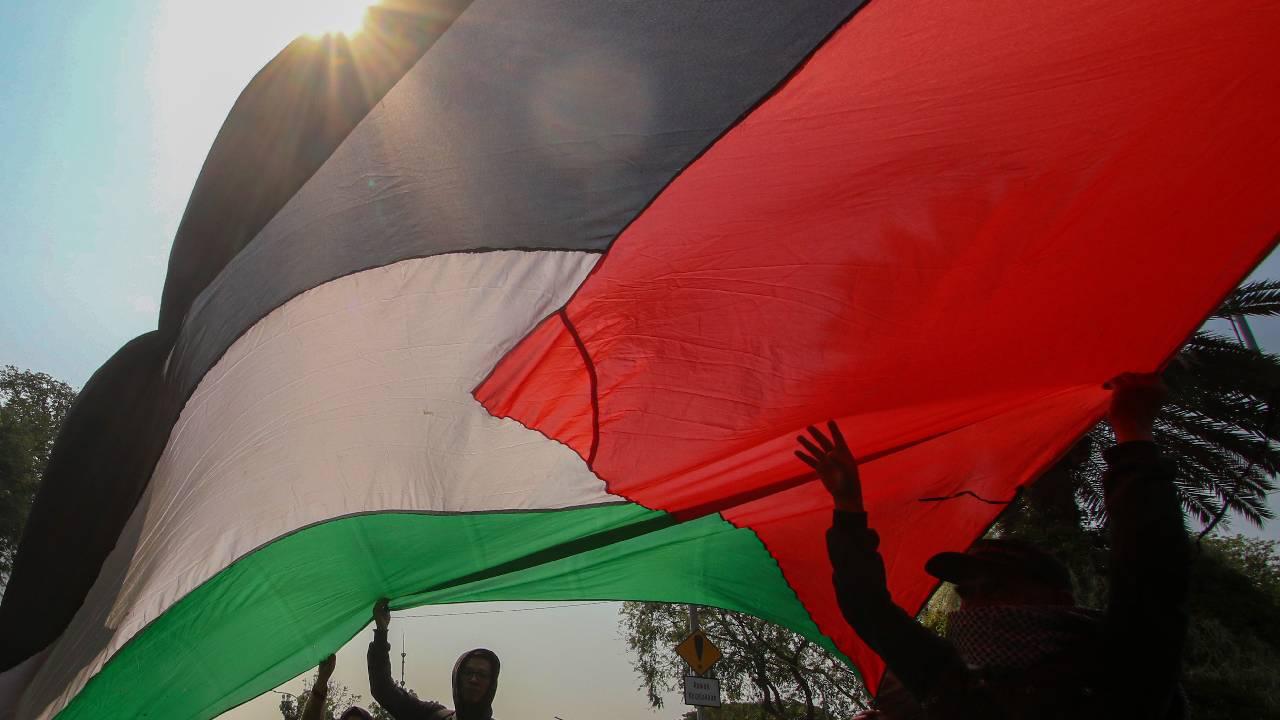 Hamas heyeti başkanı Halil el-Hayye liderliğindeki heyetin Kahire’de görüşme için Mısır’a gidişi