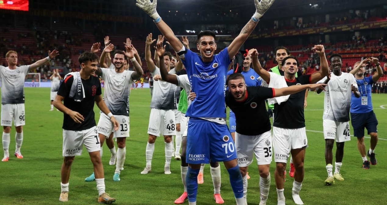 Gençlerbirliği, Göztepe’yi mağlup ederek Süper Lig’de liderliğe yükseldi