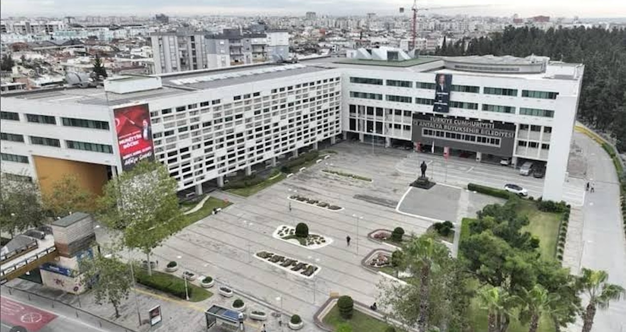 Antalya’da rüşvet soruşturması kapsamında belediye ihaleleri denetlenecek