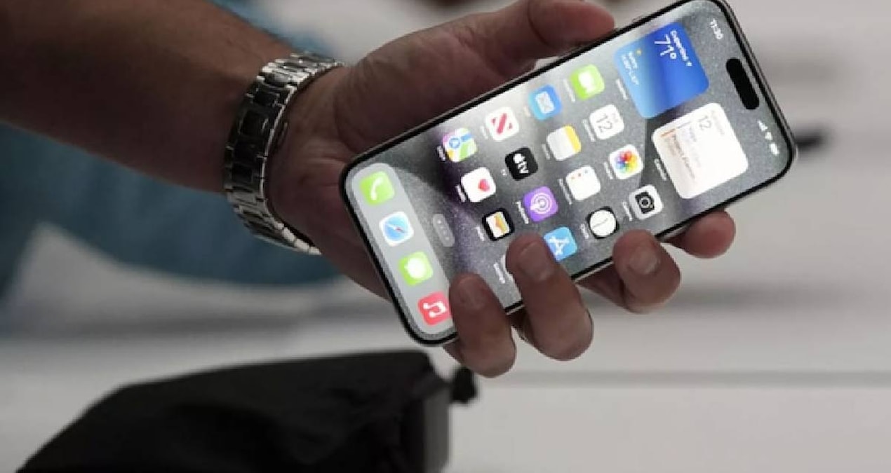 iOS 27 beta kodlarında ödemesi geciken iPhone’lar için Kısıtlı Mod önerisi