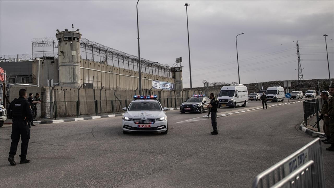 İsrail hapishanelerindeki Filistinli mahkumların üçte biri idari tutuklu