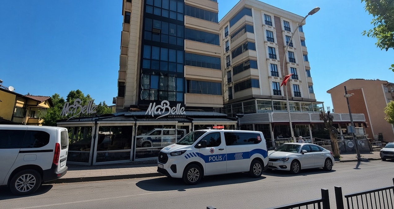 Safranbolu’da cam balkondan düşen genç kız ağır yaralandı