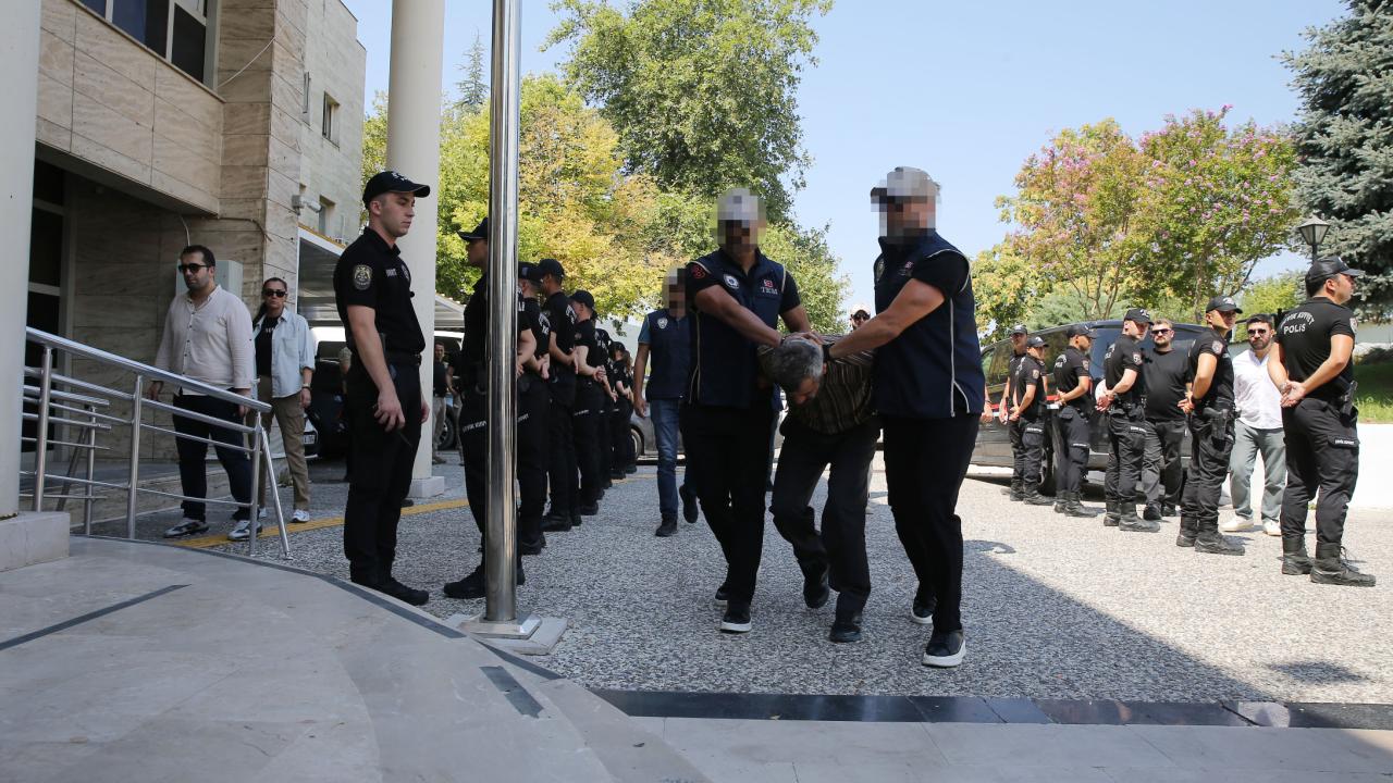 FETÖ üyesi Burkay Karatepe’nin ablası Muğla’da yakalandı