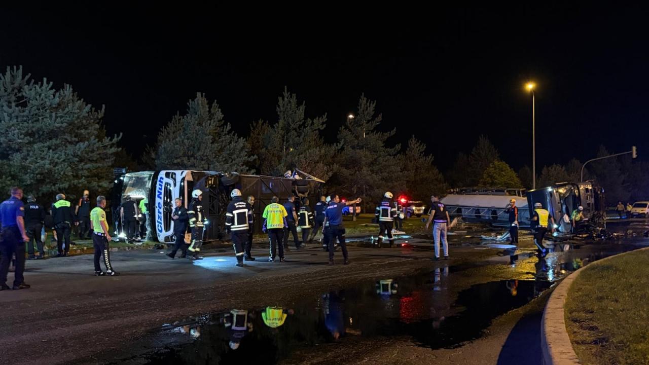 Kayseri’de yolcu otobüsü ile tanker çarpıştı, 35 kişi yaralandı
