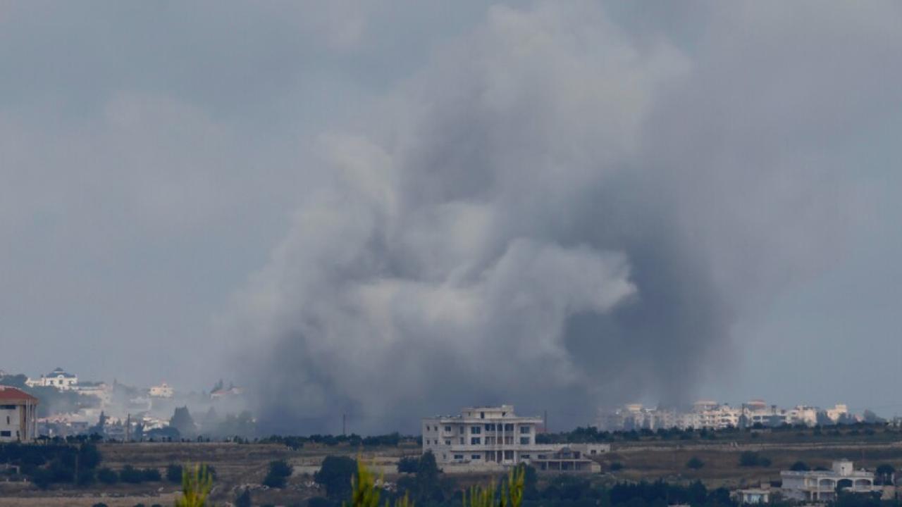 İsrail, Lübnan’ın güneyindeki bölgeleri fosfor mermileriyle bombaladı