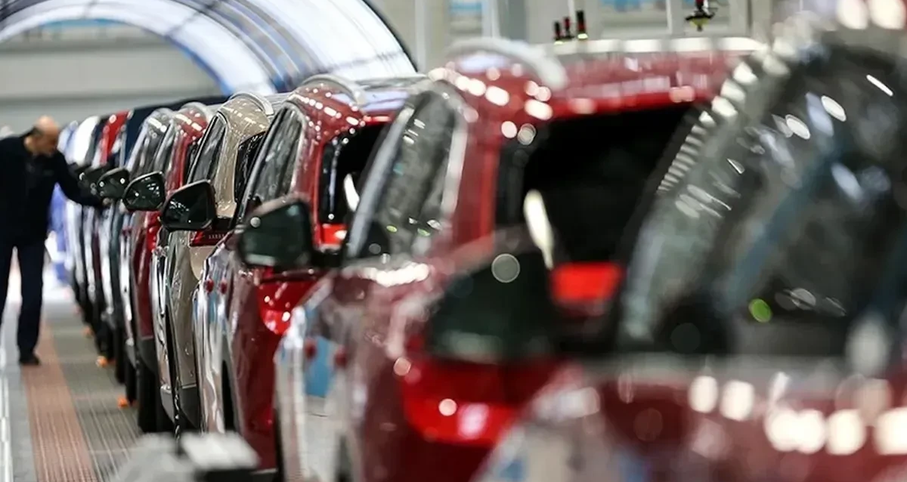 TÜİK verilerine göre trafiğe kaydı yapılan otomobillerde renk ve marka tercihleri ile düşüş eğilimi