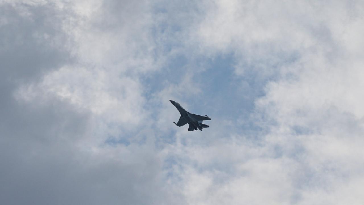 Güney Kore, Rus askeri uçağının KADIZ’a girmesi üzerine jet sevk etti