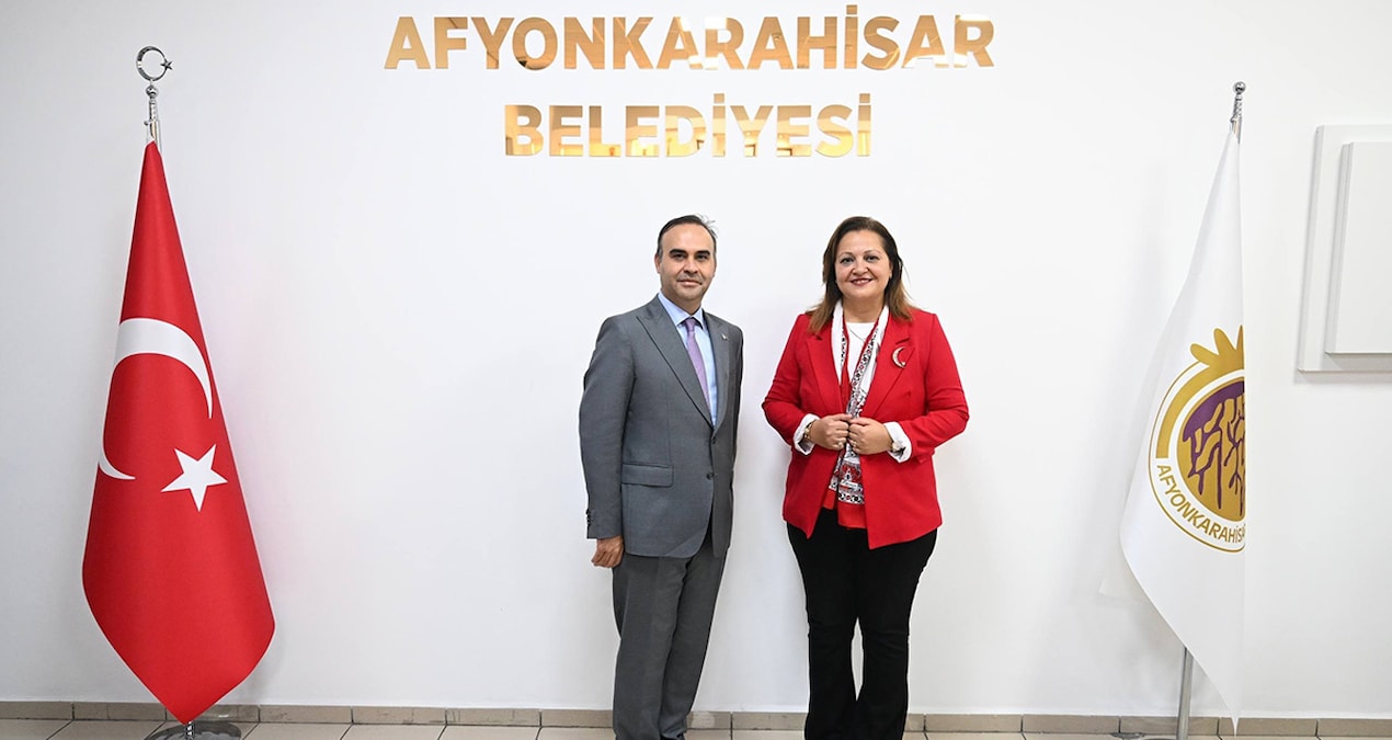 Afyonkarahisar’da Sanayi ve Teknoloji Bakanı Mehmet Fatih Kacır ve etkinlik kapsamında yapılan ziyaret ve açılışlar
