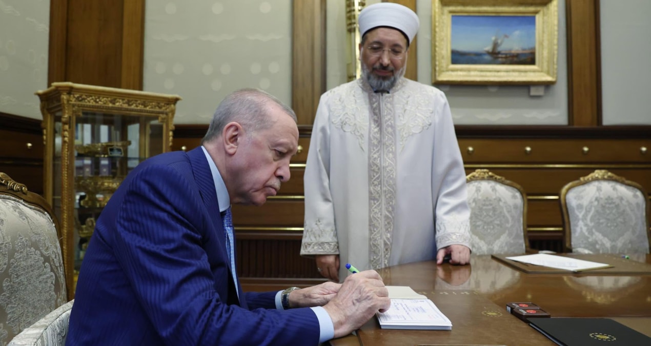 Diyanet, 2027 hac ücretini dolar ile tahsil edecek