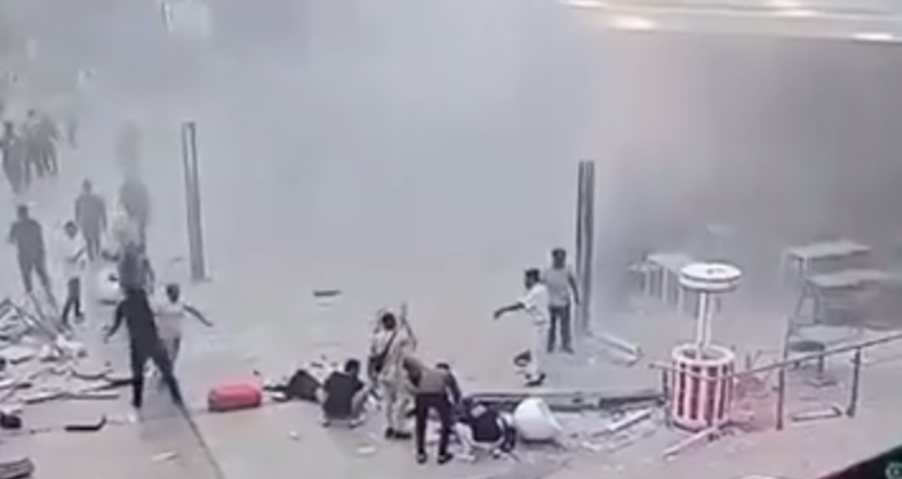 Yeni Kahire’deki alışveriş merkezinde helyum tankı patladı, 3 ölü 17 yaralı