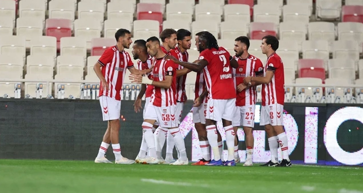Sivasspor Teknik Direktörü İsmet Taşdemir, 3 puan hedeflediklerini belirtti