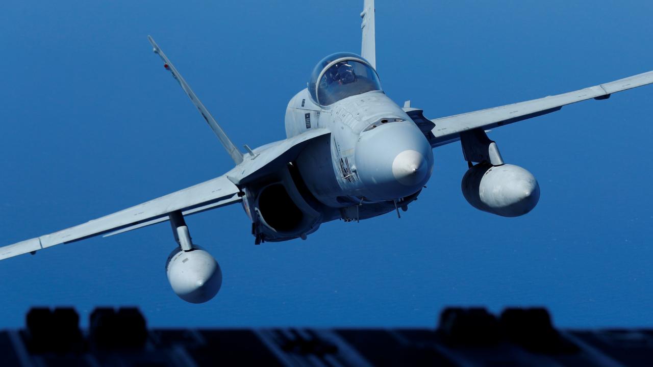 Romanya hava sahasına izinsiz giren İHA, İspanyol F-18’ler tarafından düşürüldü
