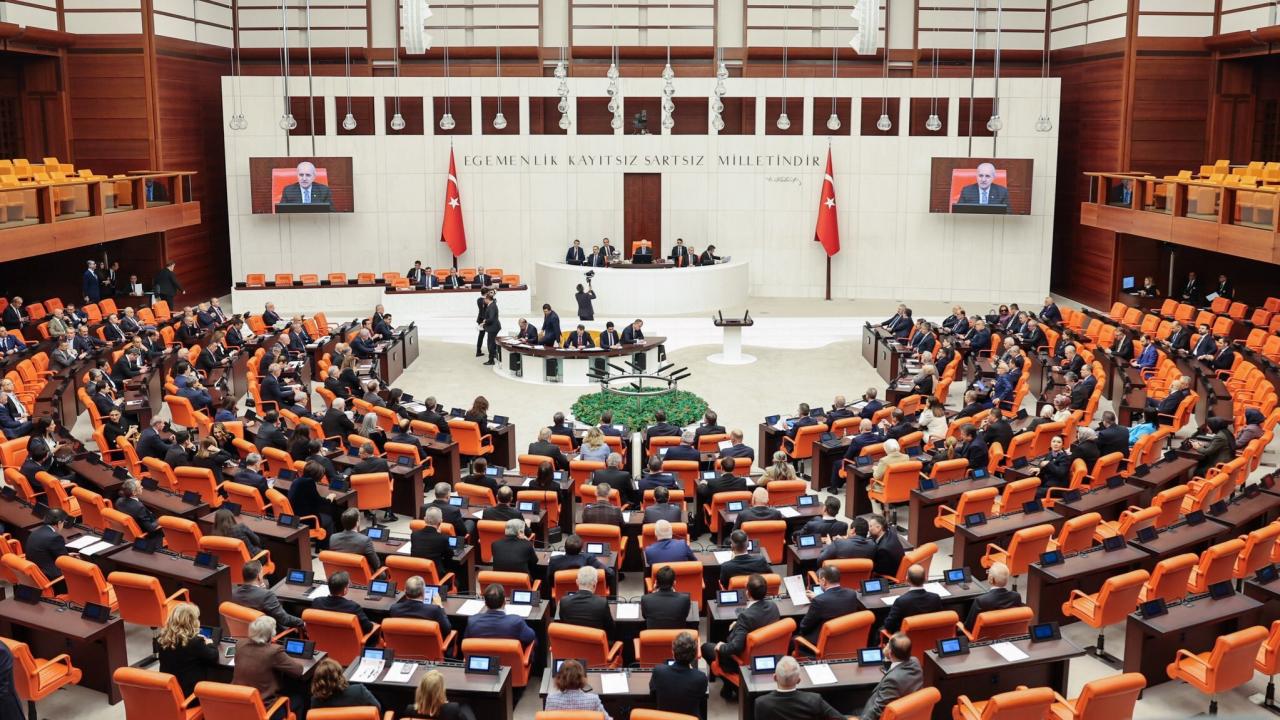 Yasama dokunulmazlığının kaldırılması tezkereleri Meclis’e sunuldu