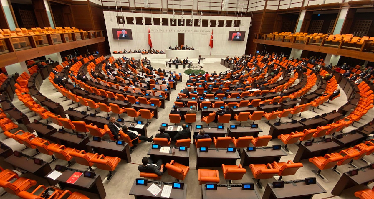 Yeni Yol Partisi, Ali Fazıl Kasap’ın katılımıyla grup kurma yeterliliğine ulaştı