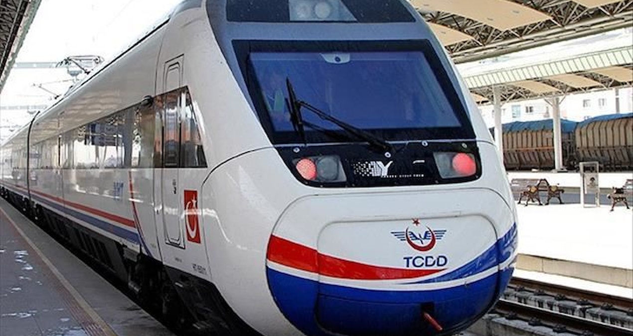 TCDD, 1 Eylül’den itibaren tren yolculuklarında e-bilet uygulamasına geçiyor