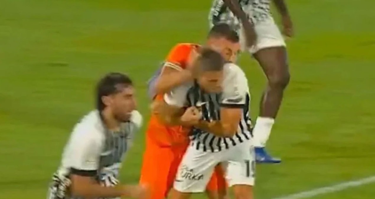 Anthony Taylor, Alanyaspor – Beşiktaş maçındaki pozisyonu eleştirdi