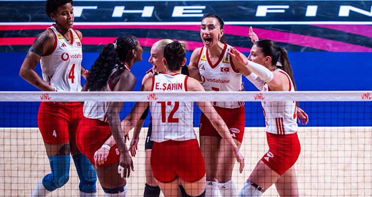 A Milli Kadın Voleybol Takımı’nın Kanada’ya karşı 3-1 kazandığı çeyrek final maçı.